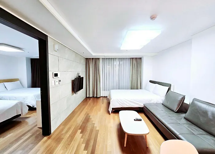 Happy House *